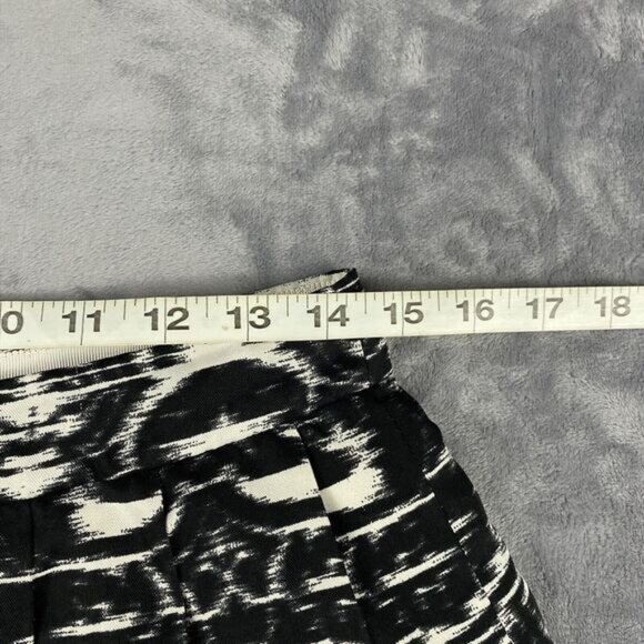 J Crew Skirt Women's Size 2 Black White Blurred Ikat Pleated Lined Style B4435 - Picture 6 of 7